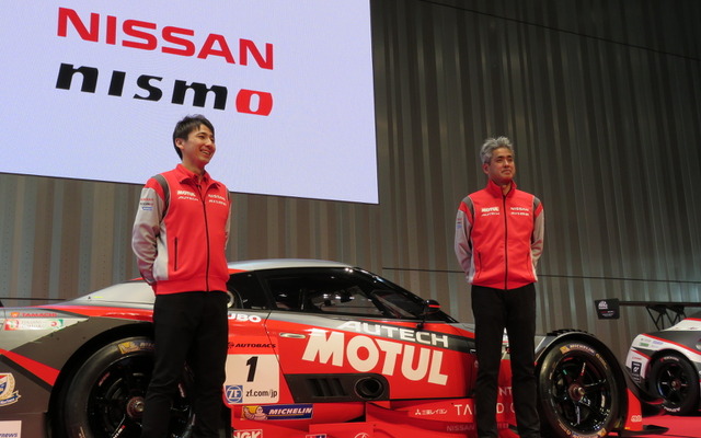#1 NISMO の松田次生（左）と鈴木豊監督。クインタレッリはインフルエンザで欠席。