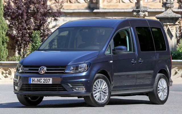 新型VW キャディ TGI ブルーモーション
