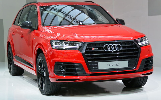 アウディ SQ7 TDI