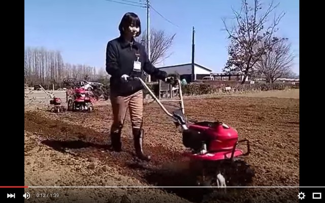 埼玉県宮代町の複合観光農園「新しい村」で3月に行われたホンダ新型耕うん機シリーズ体験会。新しい自走式小型耕うん機「サ・ラ・ダ FF500」や小型耕うん機「こまめ」「プチな」を畑で実際に走らせてみた