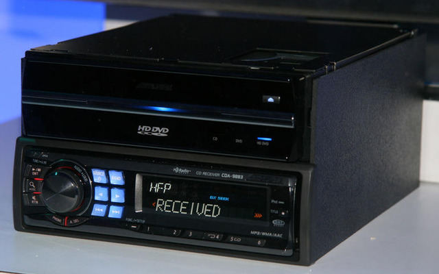 【CES 07】アルパイン、HD DVDの車載器を参考出品