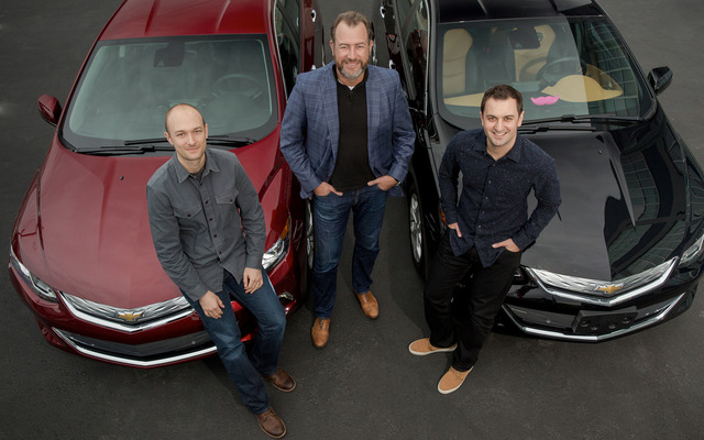 GM：ダン・アマン（中央）、Lyft共同創業者：ジョン・ジマー氏（右）、ローガン・グリーン氏（左）