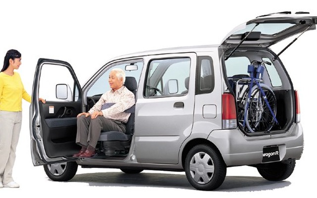 福祉用の軽自動車タクシー、発進!