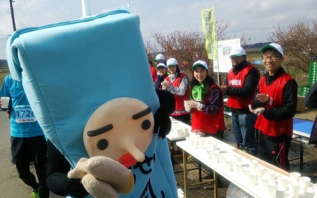 アキバに生息するご当地キャラちょうせい豆乳くん、フルマラソンを5時間55分で完走