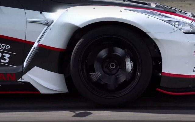 日産 GT-R NISMOが謎の世界記録に挑戦