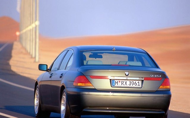 【大胆・新型BMW『7シリーズ』発表】動力性能も、燃費性能も