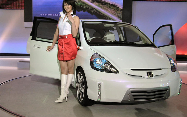 【東京オートサロン07】ユビキタス時代のホンダ フィット