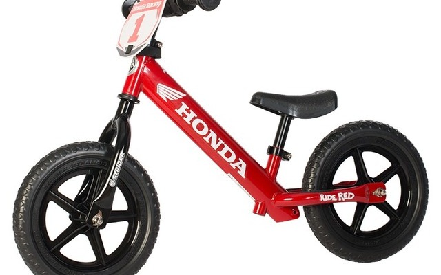 ランニングバイク「ストライダー」にホンダモデル登場