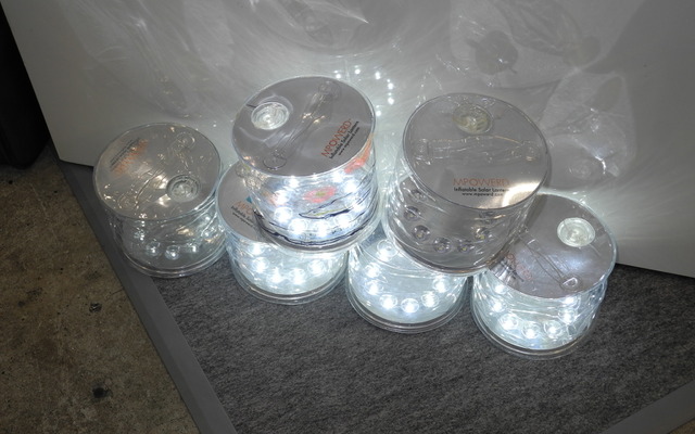 篠原電機が販売する防水型LEDソーラーランタン「エムパワード」
