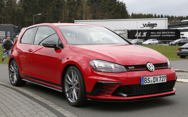 VW ゴルフGTI クラブスポーツS スクープ写真