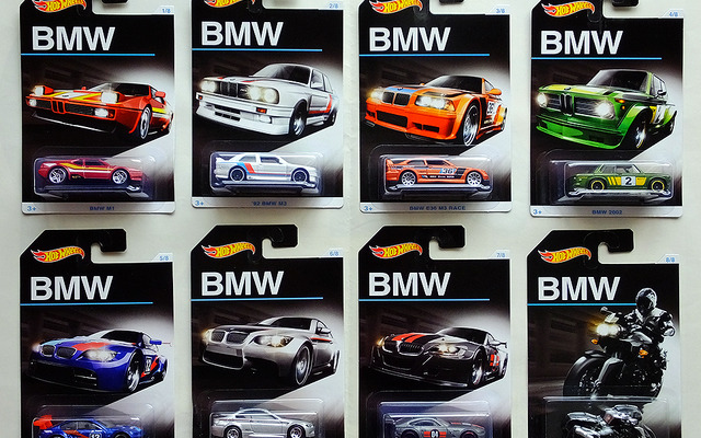 BMW新旧8車種がラインナップされたホットウィール BMW誕生100周年記念モデル「HW BMWアニバーサリーアソート」