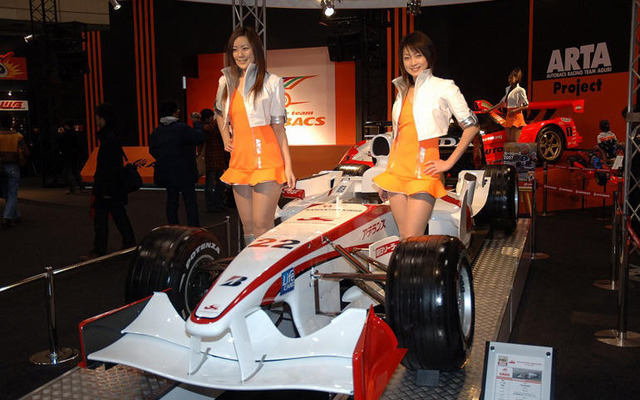 【大阪オートメッセ】オートバックス、F1などを出展