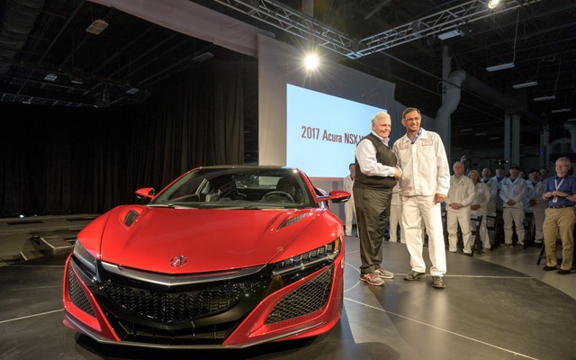 ホンダの米国オハイオ州メアリーズビル「パフォーマンス・マニュファクチャリング・センター」で量産が開始された新型アキュラ（ホンダ）NSX