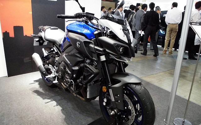 欧州で5月末発売予定の「MT-10」を先行展示したヤマハ発動機（人とくるまのテクノロジー展2016横浜）