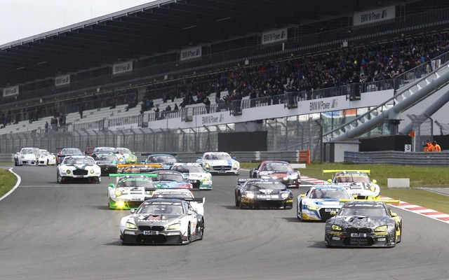 ニュルブルクリンク24時間レース 2016
