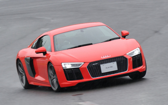 アウディ R8