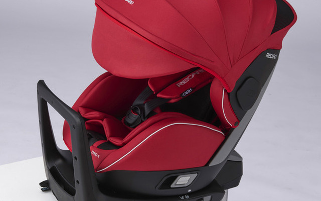 RECARO ZERO.1 Select（税抜価格：6万1000円）