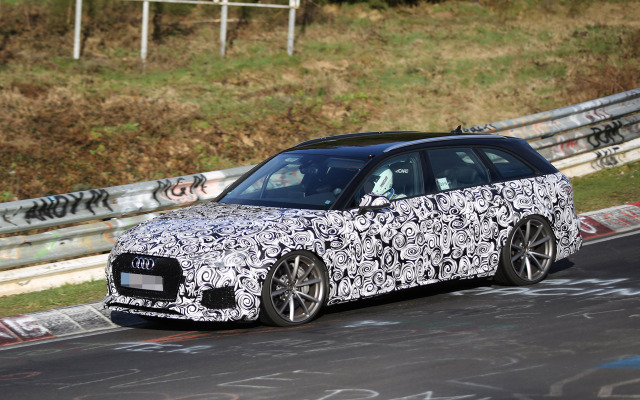 アウディ RS4アバント スクープ写真