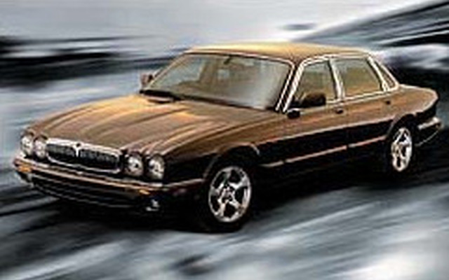 ジャガー『XJ』にスポーツ仕様と高級仕様を追加