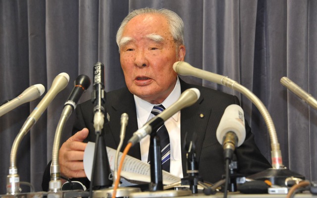 燃費不正問題でCEOを辞退するスズキ鈴木修会長（資料画像）