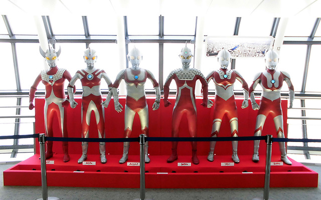 等身大のウルトラ6兄弟（「東京スカイツリー ウルトラ作戦第634号」、6月10日～7月21日）