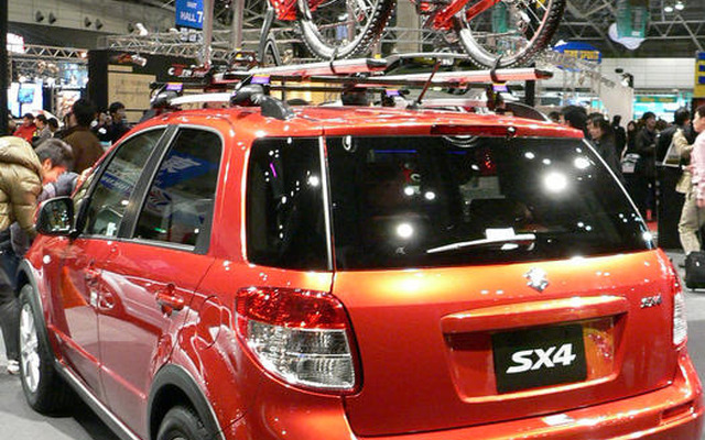 【東京オートサロン07】スズキ SX4 BIKE SPECIAL…山をめざせ