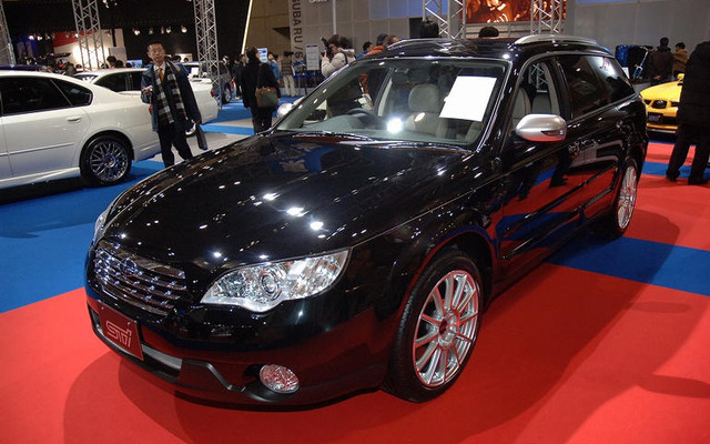 【東京オートサロン07】スバル アウトバック STI はプラス100万円