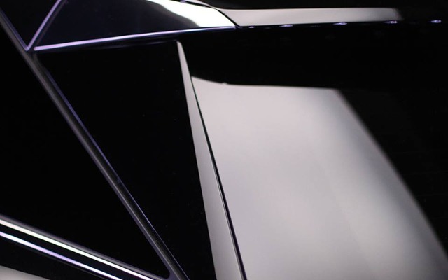 プジョー謎の新型車の予告イメージ