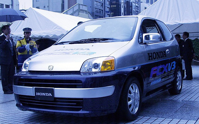 燃料電池車のジャパン・スタンダード確立に向けて第一歩