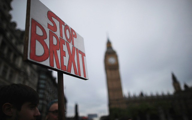 6月28日、英国ロンドンではEU離脱に反対する人々がデモ行進をおこなった
