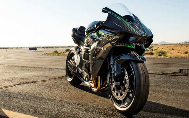 Ninja H2R（画像は2015年型 348km/h達成マシン）