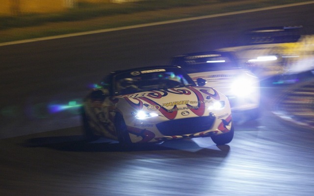 メディア対抗ロードスター4時間耐久レース（昨年の模様）