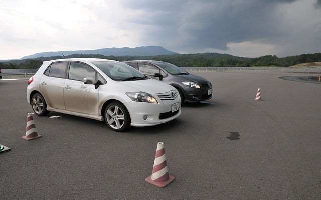 先代トヨタ オーリス RSのトルセン非搭載車（市販車）と非搭載車（実験車）