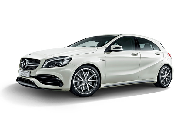 メルセデスAMG A45 4マチック レーシングエディション