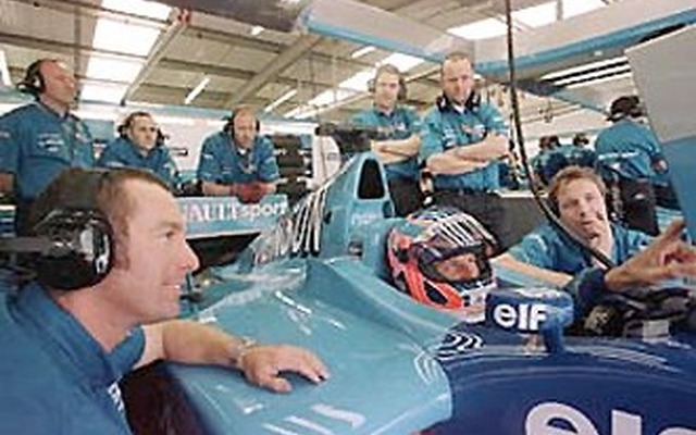 ベネトン不調の原因はハッカー---ハイテクF1の急所