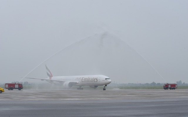 エミレーツ航空、ドバイ＝ヤンゴン＝ハノイ線を開設（ハノイ空港）