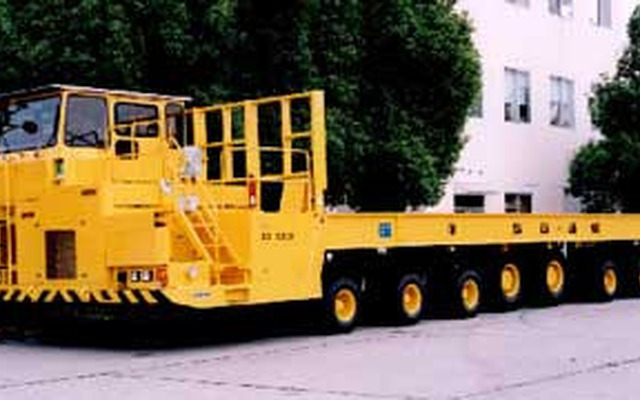 100トン超の貨物を搭載して自動運転!! ---新日鉄の凄いトレーラー
