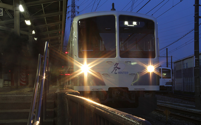 多摩湖線で立ち往生した電車と同型車（西武多摩川線）