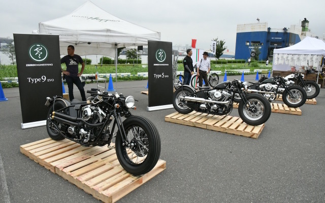 Deus Bike Build Off 2016 のロードホッパーブース。