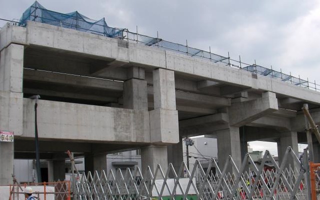 おおさか東線の北区間は2019年春の開業を目指して工事が進められている。写真は西吹田駅。