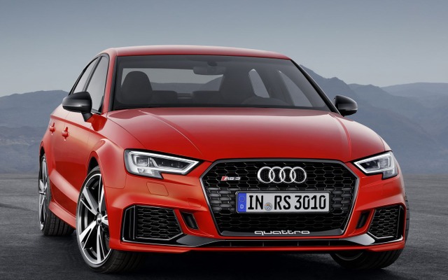 アウディ RS3 セダン