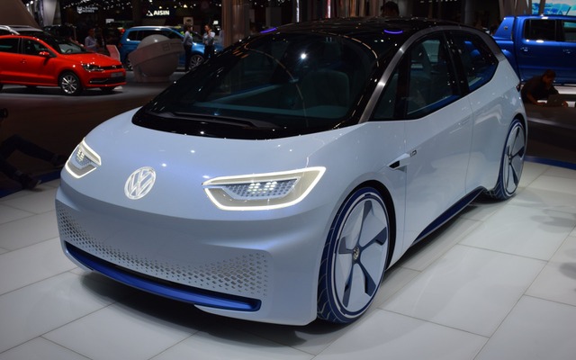 VW I.D.（パリモーターショー16）