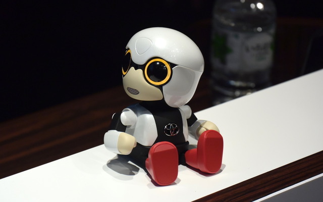 トヨタ KIROBO mini