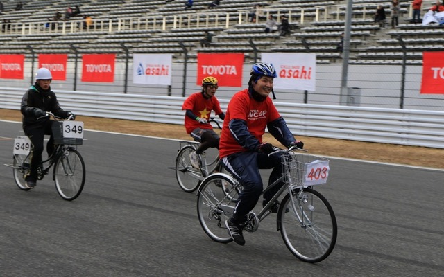 あさひスーパーママチャリグランプリ ママチャリ日本グランプリチーム対抗7時間耐久ママチャリ世界選手権