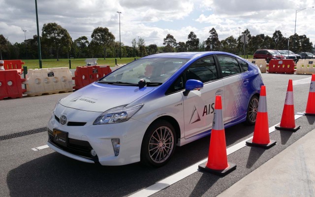 本会場から少し離れた「Albert Park Circuit」で開催されたアイシングループのデモ