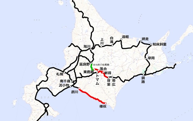 JR北海道の運休区間（赤）。根室本線の富良野～東鹿越間（緑）は10月17日に再開する。