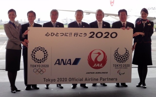 東京2020特別デカール機公開記念イベント（10月14日、羽田空港JAL M2格納庫）