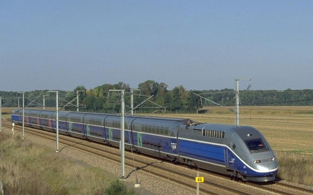 TGVフランス新幹線が540km/h走行にチャレンジ