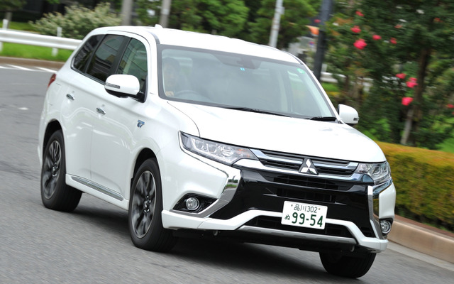 三菱 アウトランダー PHEV