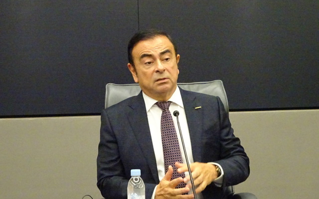 日産　カルロス・ゴーン社長